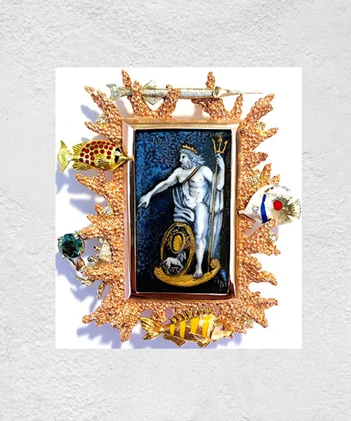 Neptune — 18ct gold grisaille brooch